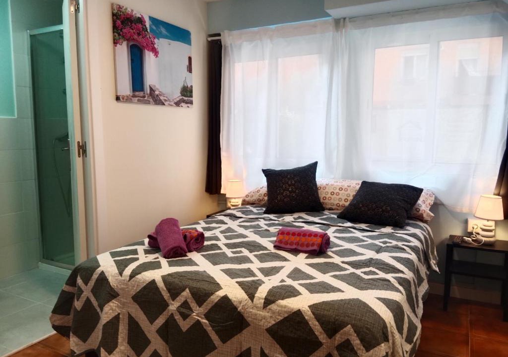 Santander Bed & Breakfast | AMRoom - Santander