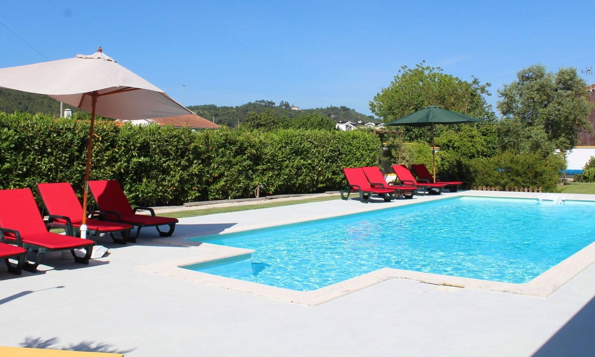 Povoa House | Beautiful private villa for 4 people with pool, WIFI, TV, terrace and parking