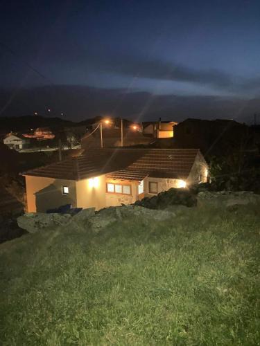 Meada House | BezerreiraComVida-O refúgio do monte
