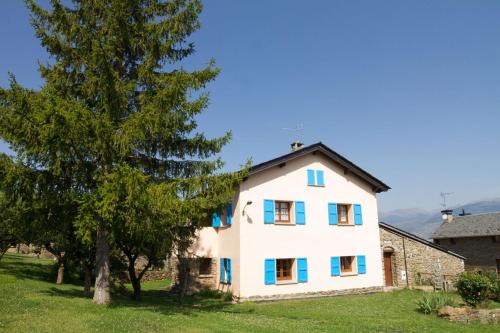 El Vilar d'Urtx Apartment | Blue House