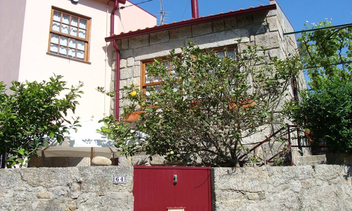 Carreco Villa | CASA DE FORNELOS - Relax, enjoy the comfort of home and indulge in nature!