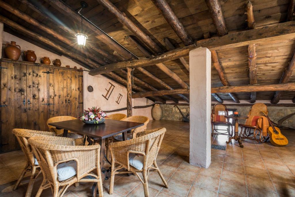 Royuela House | Casa La Carpintera