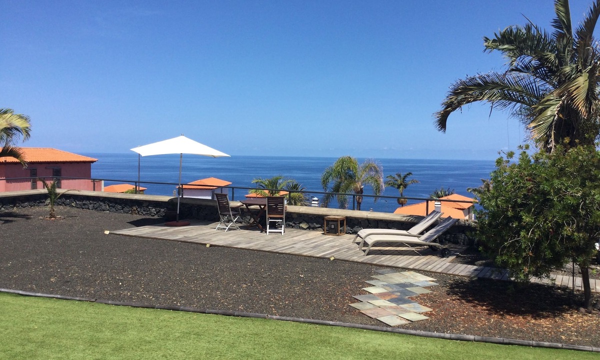 Juan Fernandez Villa | Casa Tagoro, facing the Ocean.