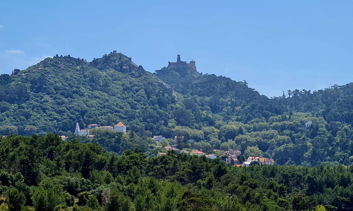 Santa Maria e Sao Miguel Apartment | Charming accommodation overlooking the Sintra Mountains