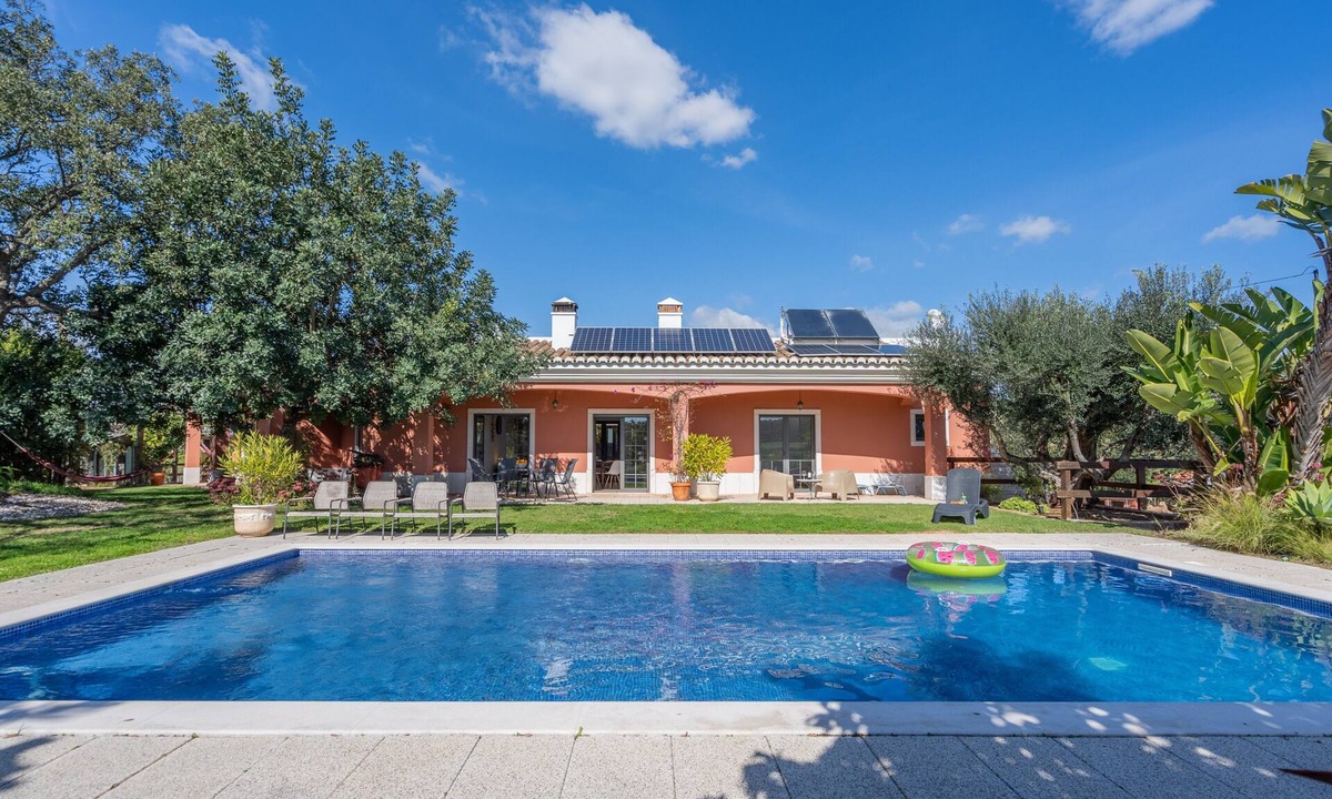 Silves Villa | Country House 'Quinta Dos 4 Ventos' with Private Pool, Wi-Fi and Air Conditioning