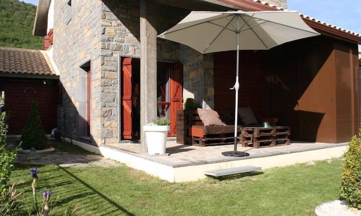 Gavin House | Holiday home "Biescas