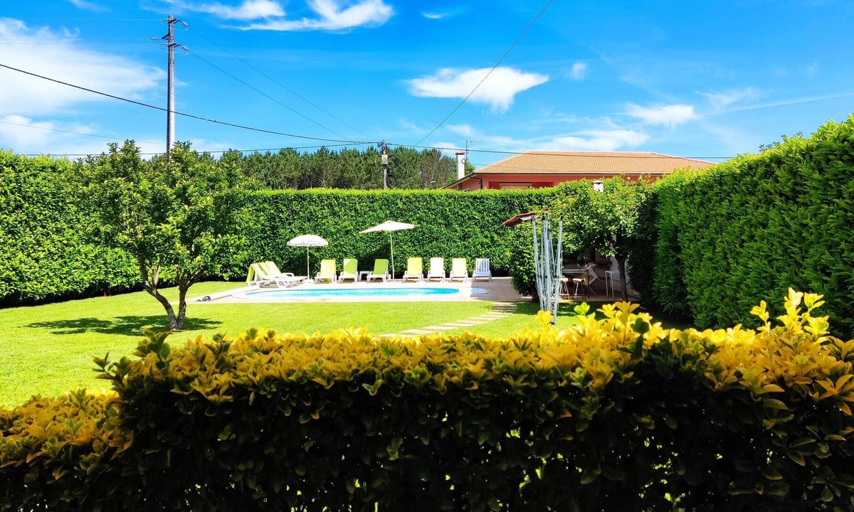 Campos Villa | Homerez - Big villa 1 km away from the beach for 10 ppl. with swimming-pool