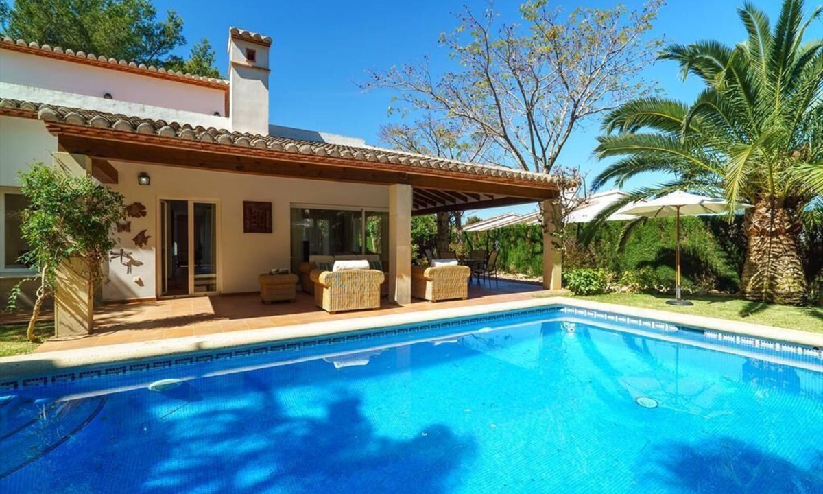 Javea Villa | Large and comfortable villa with private pool in Javea, Costa Blanca, Spain for 6 persons