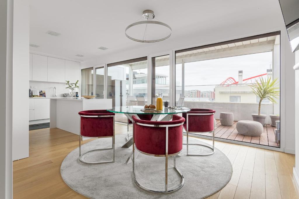 Sao Domingos de Benfica Apartment | Modern 3BR with Terrace in Benfica by Host For Us