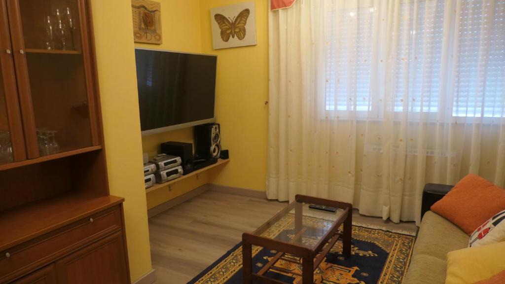 Cee Apartment | Piso Leo 1