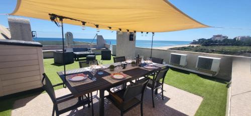 Parc de Mont-roig Apartment | Playa