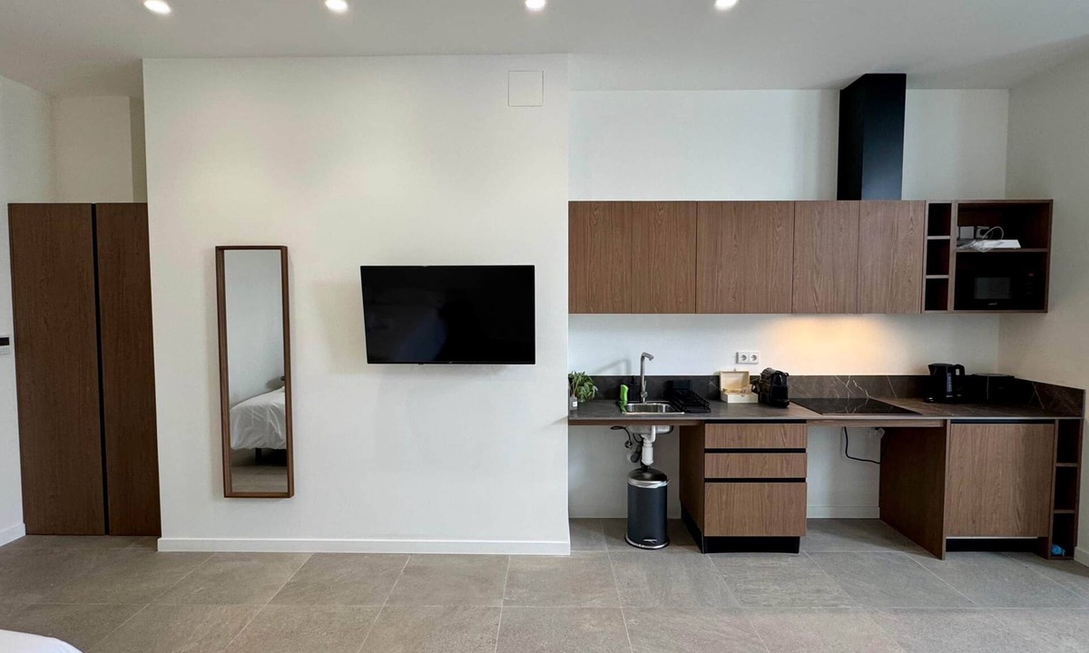 Pobles del Sud Apartment | Plaza Tower Loft 03