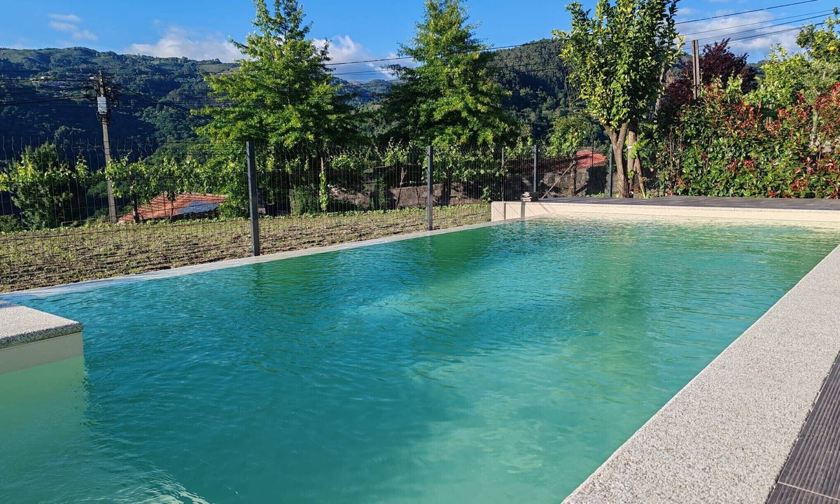 Chamoim Ski Chalet | Quinta da Lagoa - peaceful retreat by Gerês Casas