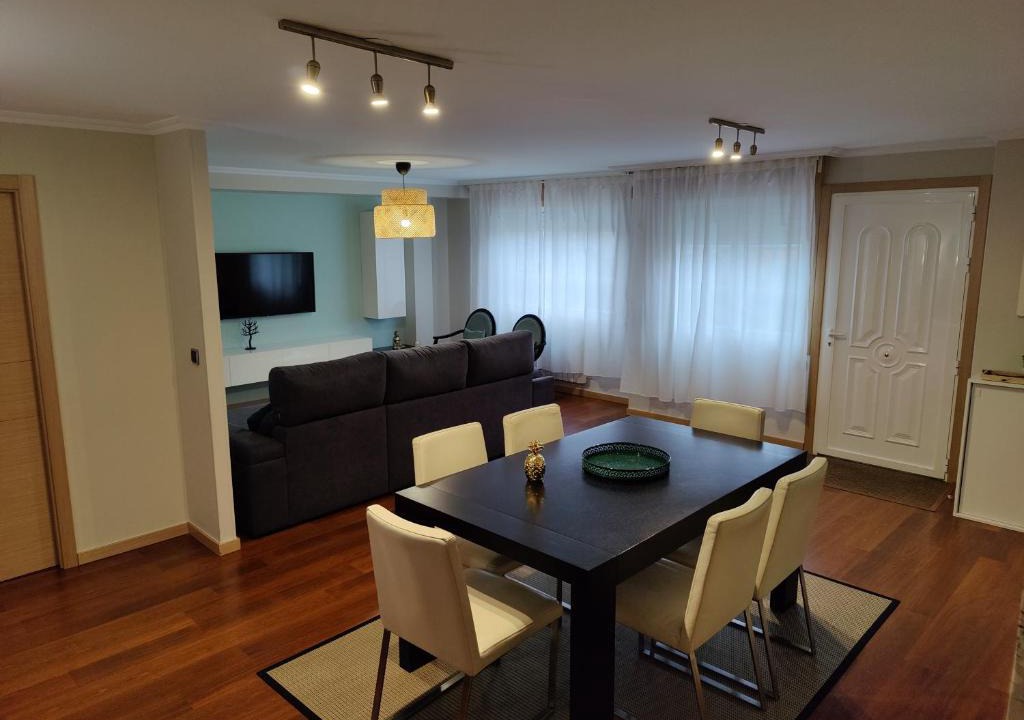 Cangas House | Rapadouro