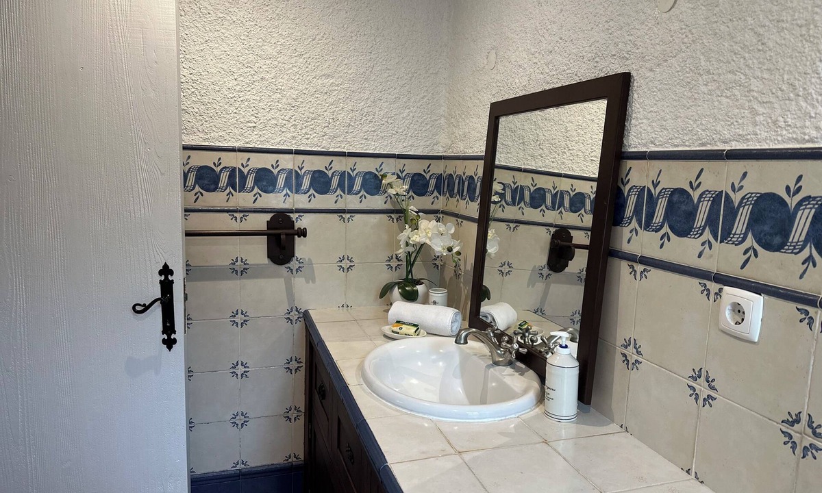 Pico da Pedra Ski Chalet | Rustic-style chalet in the heart of the island.