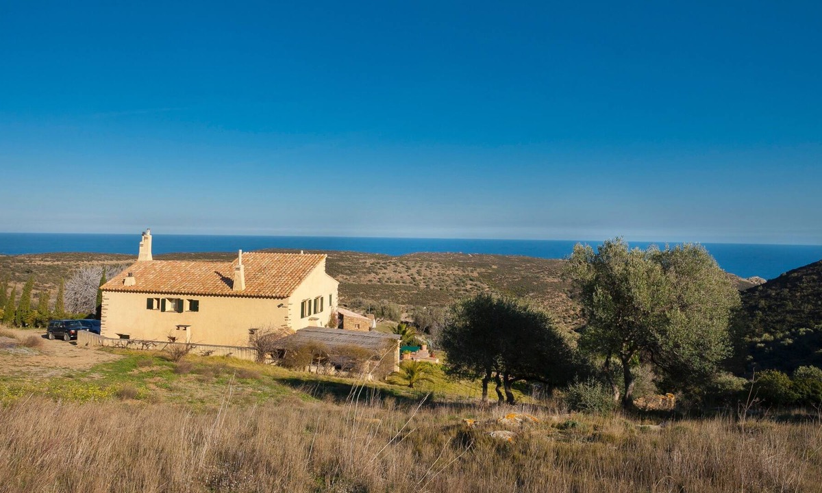 Cadaques House | Secluded Villa with 2 bedroom cottage and pool in middle of Natural Park.