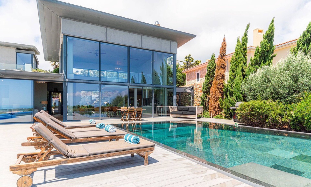 Monserrate Villa | Ultra Modern Cascais Villa | 4 Bedrooms | Villa Equador | Pool Table