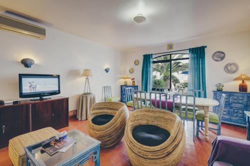 Alporchinhos Villa | Vila Mourisca