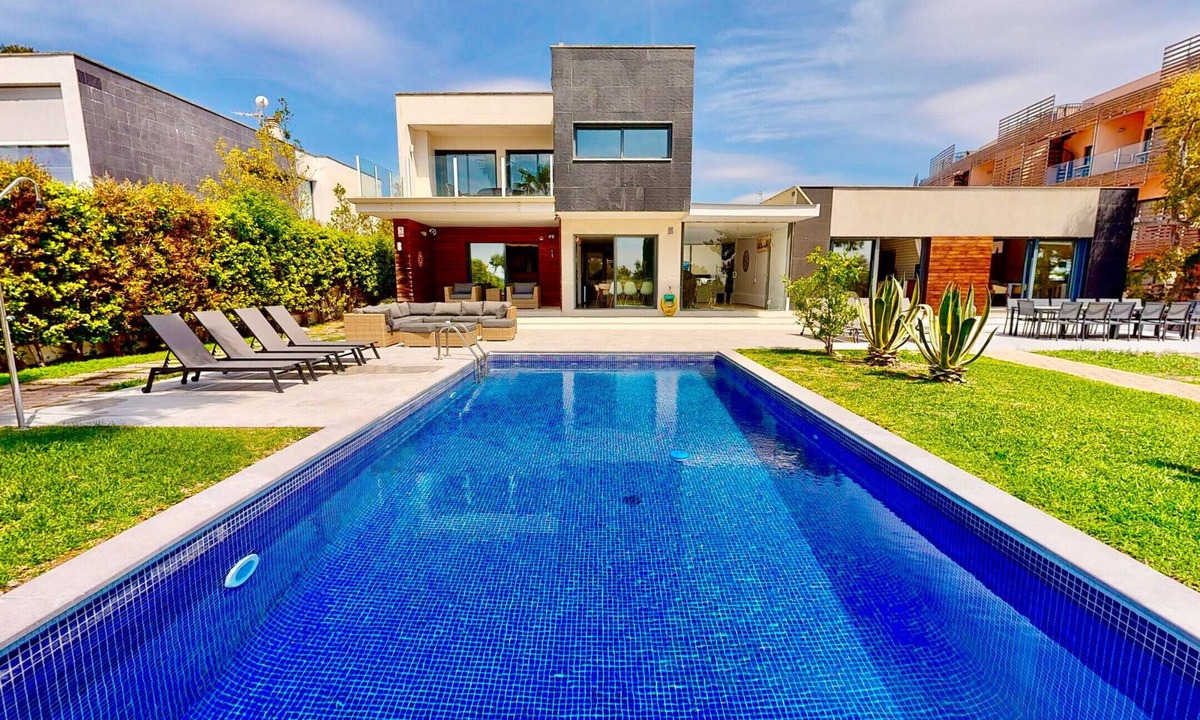 El Perello Villa | VILLA NIRVANA