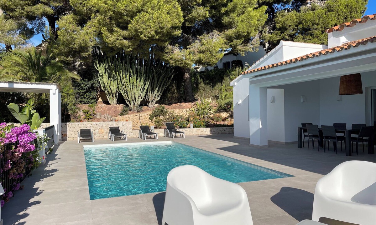 San Jaime Villa | Villa with private pool , a beautiful mature garden, overlooking the golf course