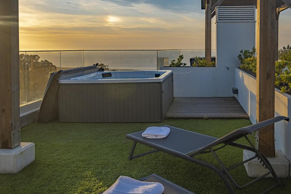 Nazare Apartment | Waves com jacuzzi privado - by Smarthomes