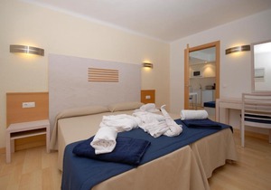 Apartamentos Ferrera Beach in Cala Ferrera