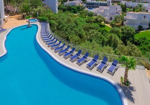 Apartamentos Ferrera Beach in Cala Ferrera