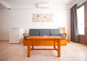 Apartment Ses Veles 2 dormitorios close to the Beach with Sea View, Pool, Wi-Fi & Garden in Santa Eulalia