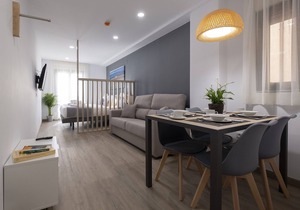 Luxor Torre del Clavero Apartments - Studio in Salamanca