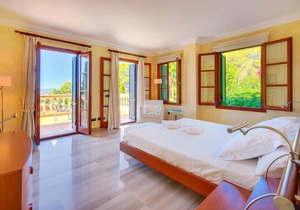 VILLA TIERRASECA BUNYOLA in Sa Coma