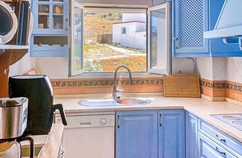Facinas Apartment | 2 bedroom awesome apartment in Facinas - Tarifa
