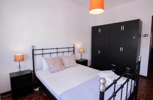 Faro City Centre Apartment | 4 Bedroom in Faro Downtown