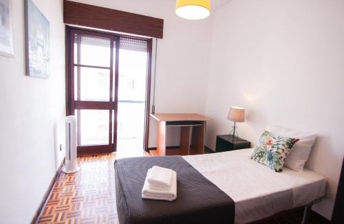 Faro City Centre Apartment | 4 Bedroom in Faro Downtown