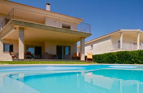 Urbanizacion S'Estanyol Apartment | 44068 Fantastic beach house 1st line (license number 83/15 / ET) - 44068 Fantastic beach house 1st line