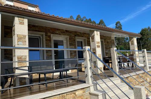 Cee House | A CASA D'ABAIXO