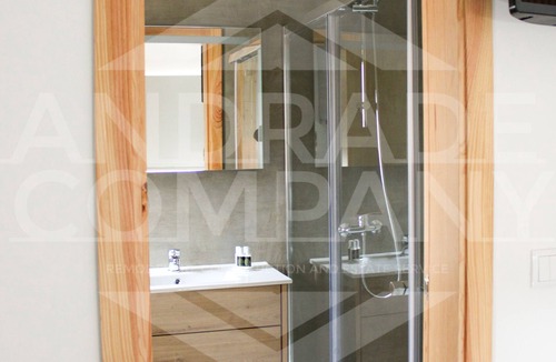 Pinhao Apartment | A small one bedroom apartment near Douro river in the heart of Pinhão.