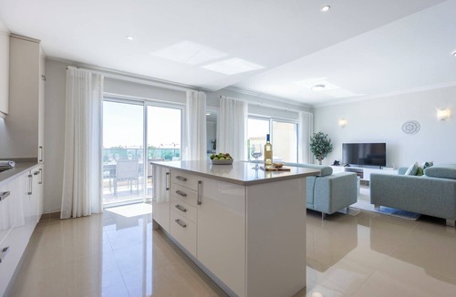 Atalaia Apartment | Abrigo at Boa Vista - Lagos Lifestyle | golf views, resort pools