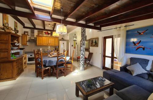 La Sabinita House | Almendro