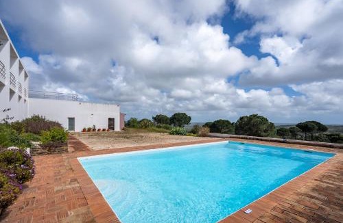 Aljezur Bed & Breakfast | Alto da Lua