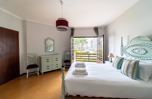 Darque House | Amorosa Villa, 500m from the beach by House and People
