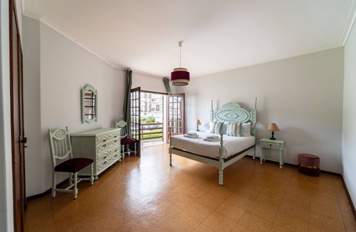 Darque House | Amorosa Villa, 500m from the beach by House and People