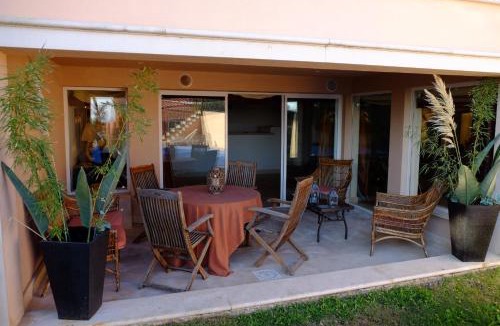 Linda-a-Velha Apartment | Apartamento com Piscina