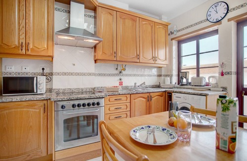 Ajuda Apartment | Apartment 'A O - La Source' with Balcony and Wi-Fi