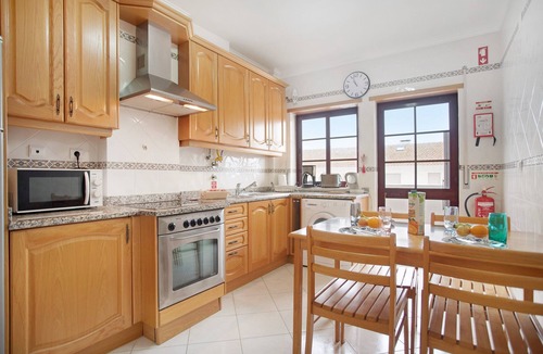 Ajuda Apartment | Apartment 'A O - La Source' with Balcony and Wi-Fi