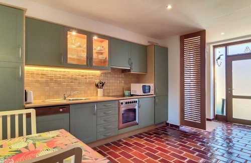 Monte Raposo Apartment | Apartment 'Arrancada 14' with Mountain View, Wi-Fi and Air Conditioning