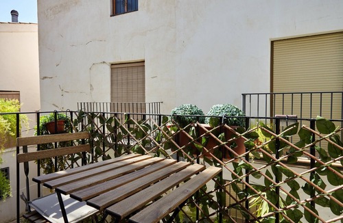 Quesada Apartment | Apartment 'Cazorla Rural Guadiana' with Balcony, Wi-Fi and Air Conditioning