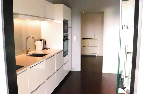Madalena Apartment | Apartment with direct access to swimming pool and beach, 10 minutes from Porto.
