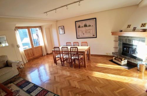Biescas Apartment | Atico duplex Urb La Viña en Biescas