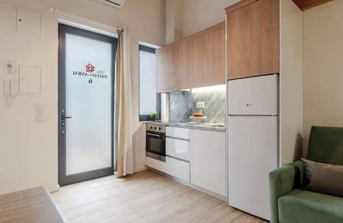 Sao Mamede de Infesta Apartment | Authentic Studio 6 with Terrace by HostWise