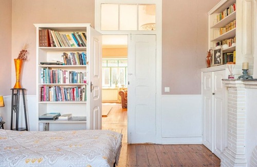 Ameal Bed & Breakfast | B & B Violet with Chimney